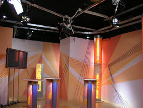 Подвесные конструкции для системы спецосвещении студии новостей ТК «СТС – 6 канал»
