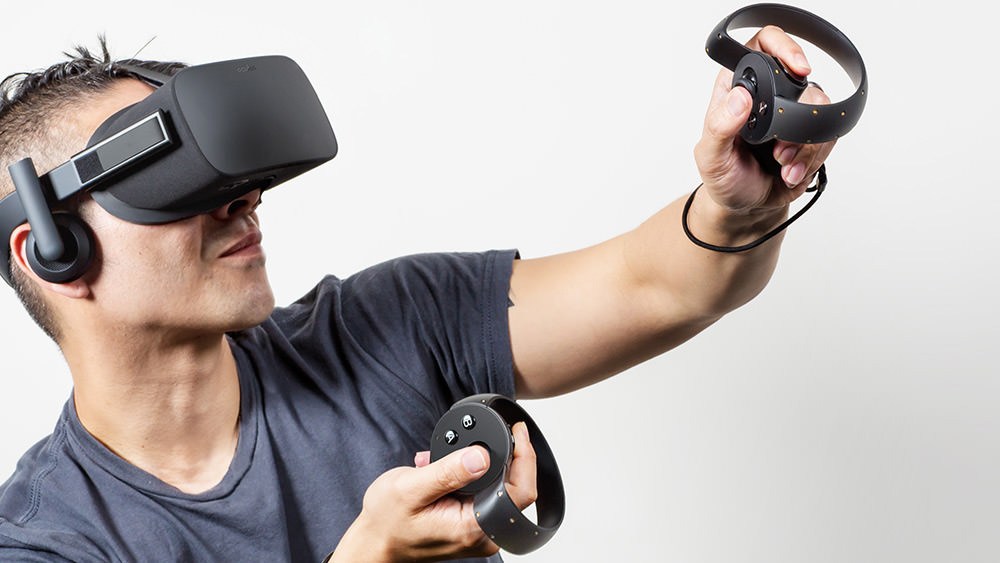 Consumer-Oculus-Rift-with-Oculus-Touch-thefilmbook.jpg
