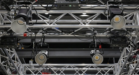 Техническое оснащение кинозала и телевизионных студий. Киностудия им. М. Горького